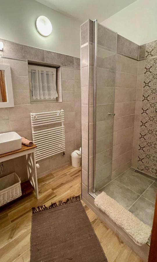 Apartment Naposdombi Orfu
