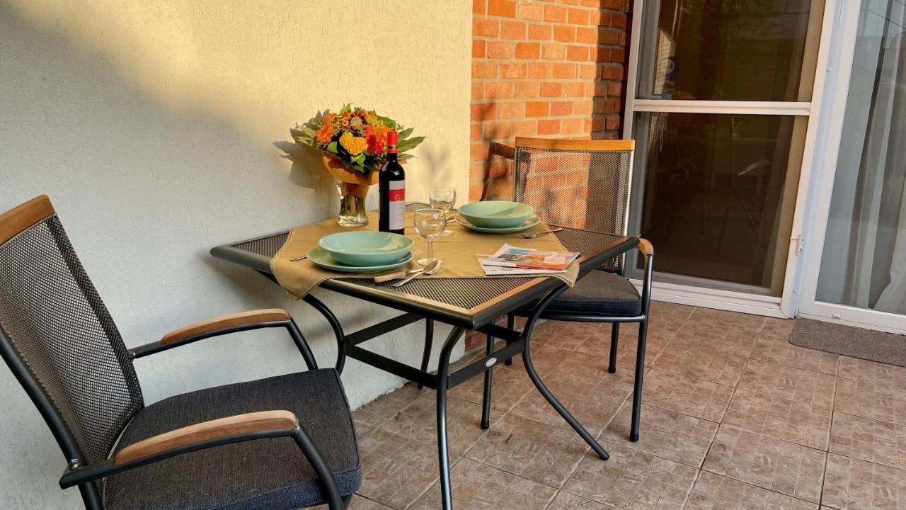 Naposdombi Apartament *